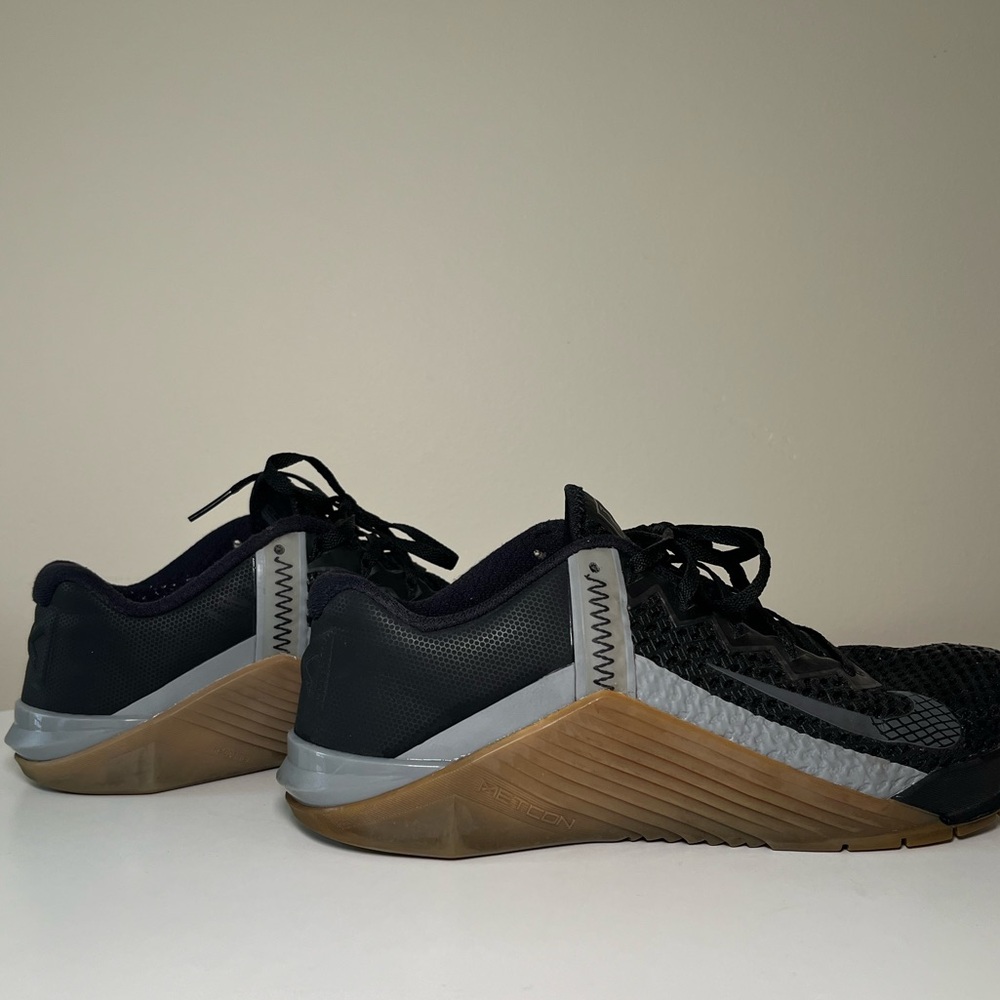 NIKE METCON 6 SIZE US 7 EUR 40